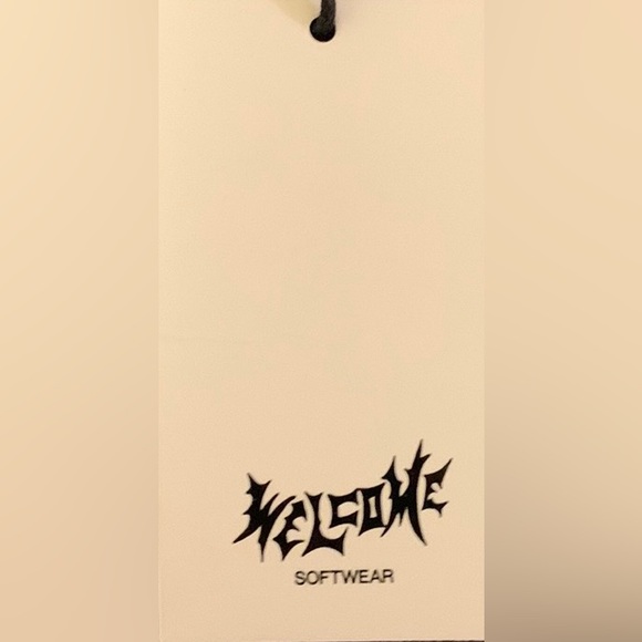 Welcome shorts - Picture 3 of 3